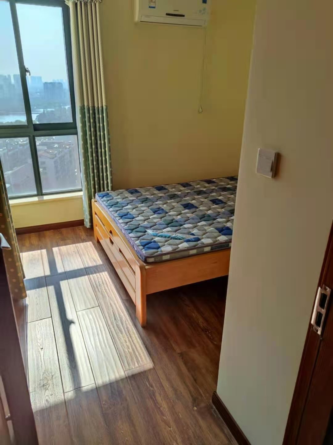 沙市長(zhǎng)港路優(yōu)質(zhì)學(xué)區(qū)房(圖7) 沙市長(zhǎng)港路優(yōu)質(zhì)學(xué)區(qū)房(圖7)