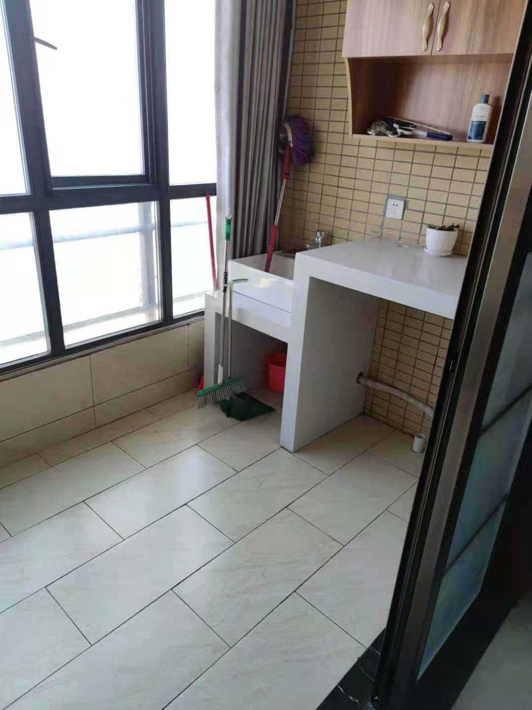 荊州市沙市區(qū)長港路未來馨居小區(qū)5、6、7棟2單元2002號(hào)房地產(chǎn)拍賣公告(圖4)