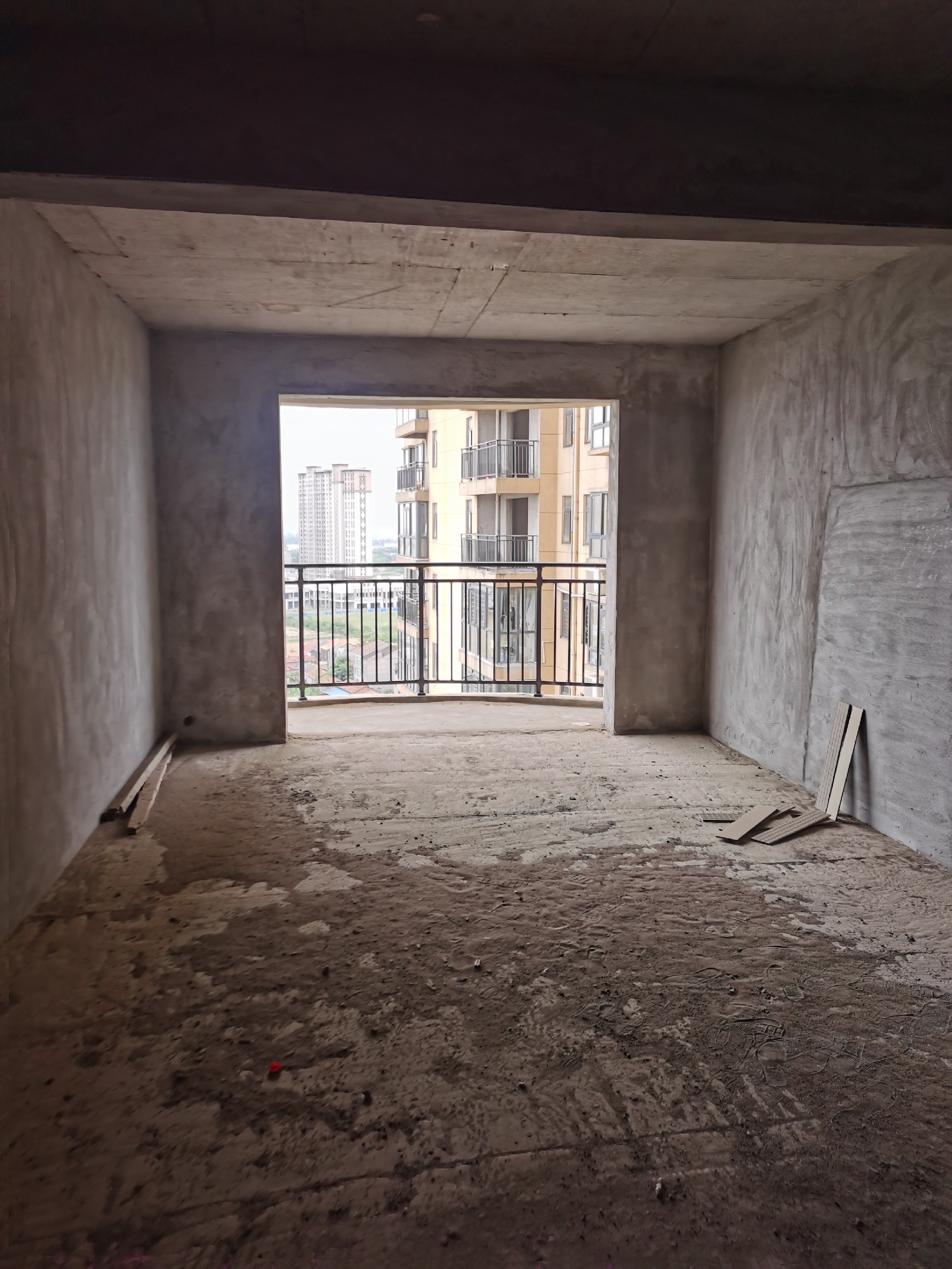 江陵縣荊江路與江陵大道交匯處“金港國際”小區(qū)抵稅商品房一批(圖5) 江陵縣荊江路與江陵大道交匯處“金港國際”小區(qū)抵稅商品房一批(圖5)