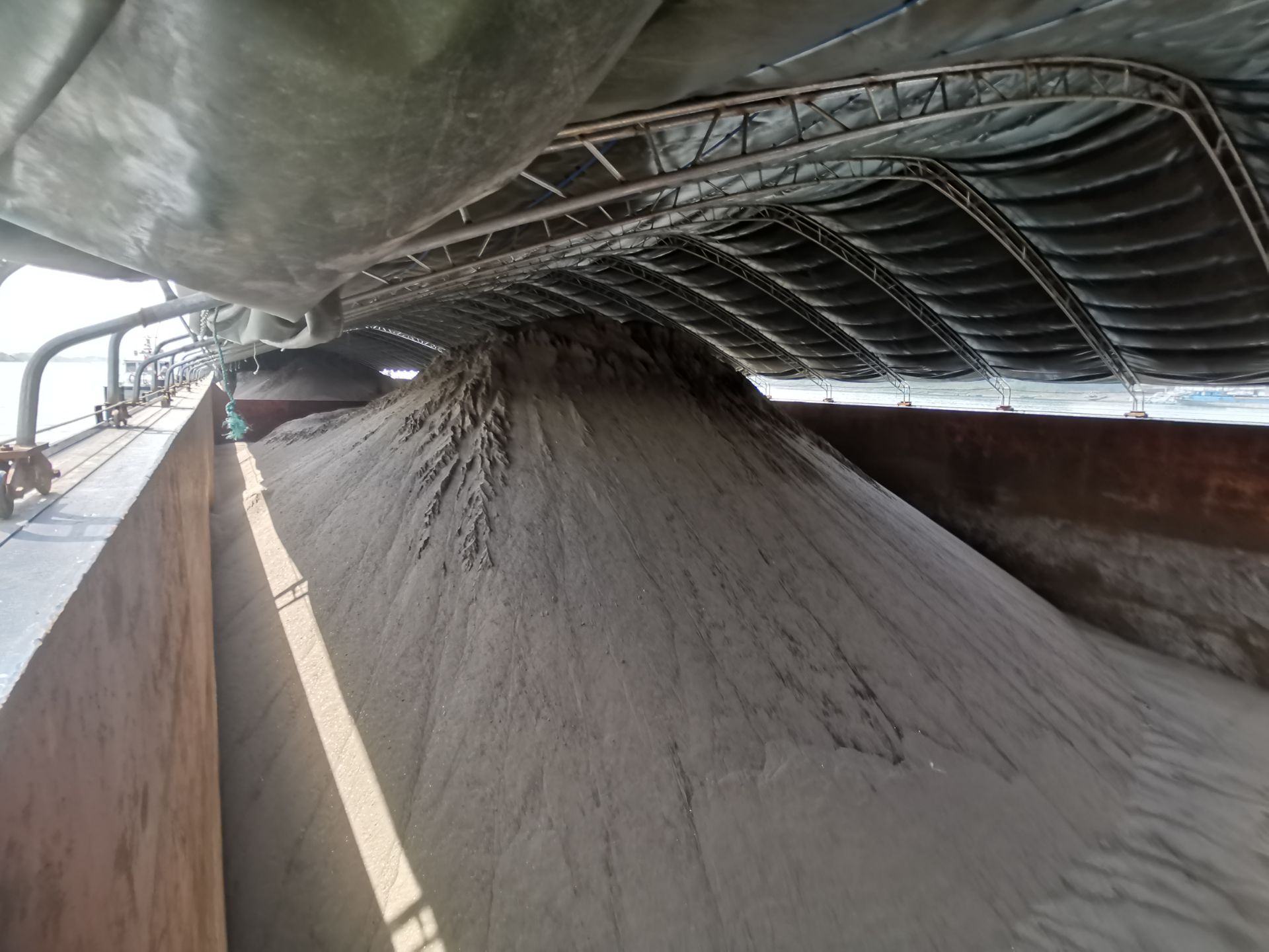 “永旺918” 涉案船載江砂拍賣公告(圖3)