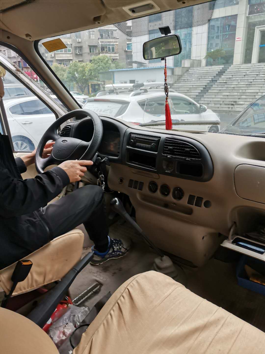 【淘寶網(wǎng)拍】本田CRV和江鈴全順兩輛汽車拍賣公告