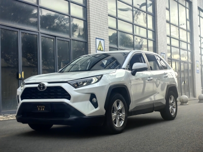 豐田RAV4極品一手車21年7月份上牌2.0排量