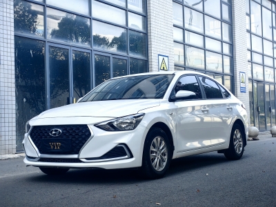 現(xiàn)代悅動(dòng)本地精品一手車20年9月份上牌1.6自動(dòng)擋